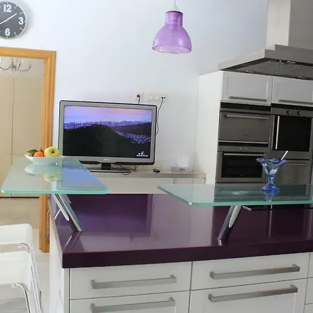 Alcazaba 3302 Apartamento *